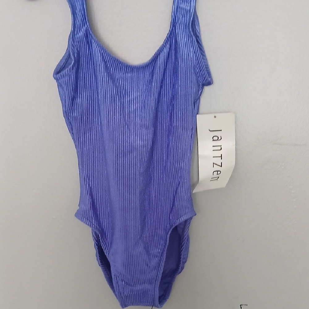 Jantzen Girl's Size 10 Violet One Piece Swim Suit.  NWT